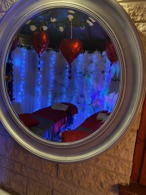 giadaqueenbeautician-valentines-massage-1